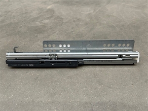 Skuffeudtræk højre. 260 mm. m/snapper