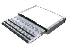 Trin 12V, 44 cm bredt til varevogne og autocamper